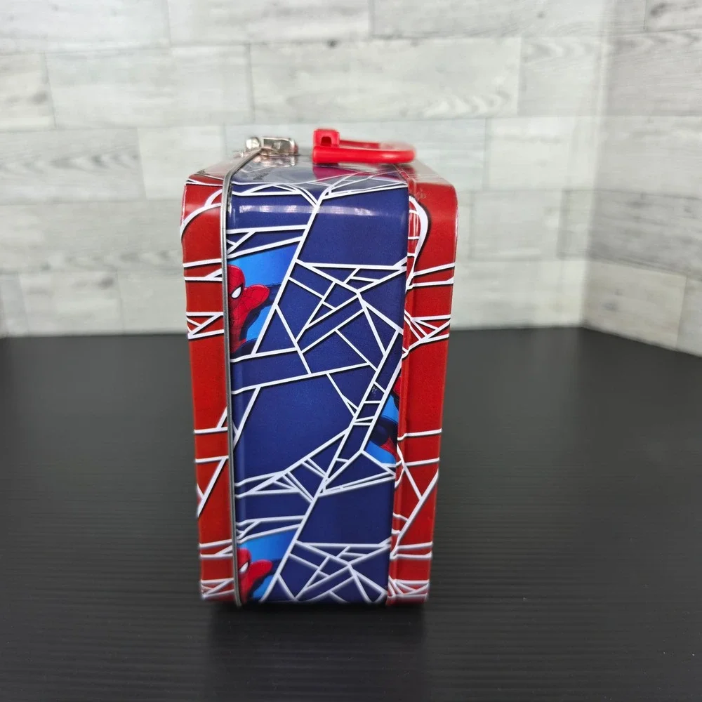 Marvel Spider-Man Go Spidey Embossed Metal Lunch Box Red Blue Tin 2013 Marvel